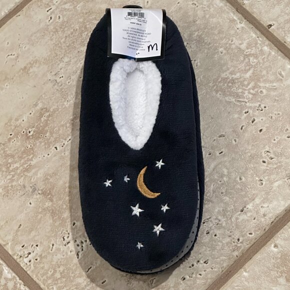 VERA BRADLEY COZY FLEECE SLIPPERS:NWT  WINTER FOREST  MEDIUM - Picture 6 of 10